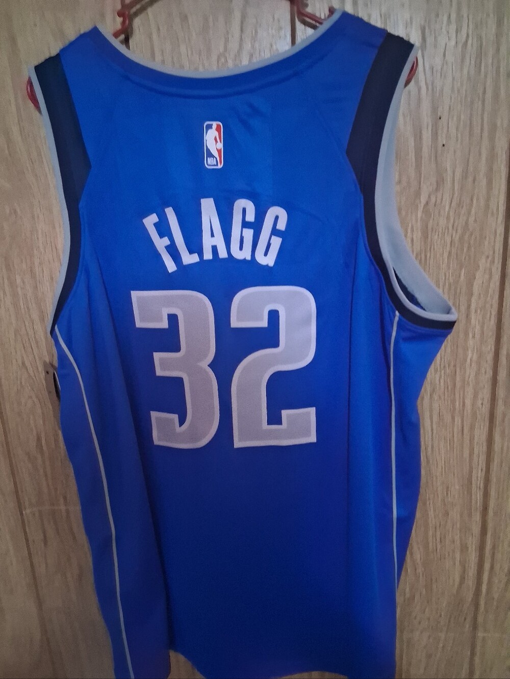 Mystery Sports Card With Cooper Flagg Dallas Mavericks Icon XL Jersey
